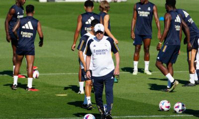 Ancelotti en un entrenamiento (EFE)