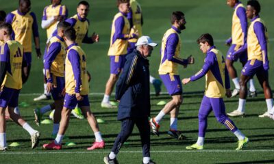 Ancelotti en un entrenamiento (EFE)