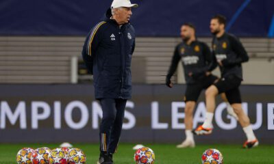 Ancelotti en un entrenamiento en Leipzig (UEFA)
