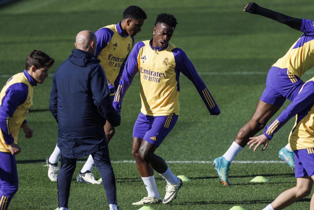 Última hora del Villarreal-Real Madrid y entrenamiento en Valdebebas El Real Madrid entrenando en Valdebebas (EFE)
