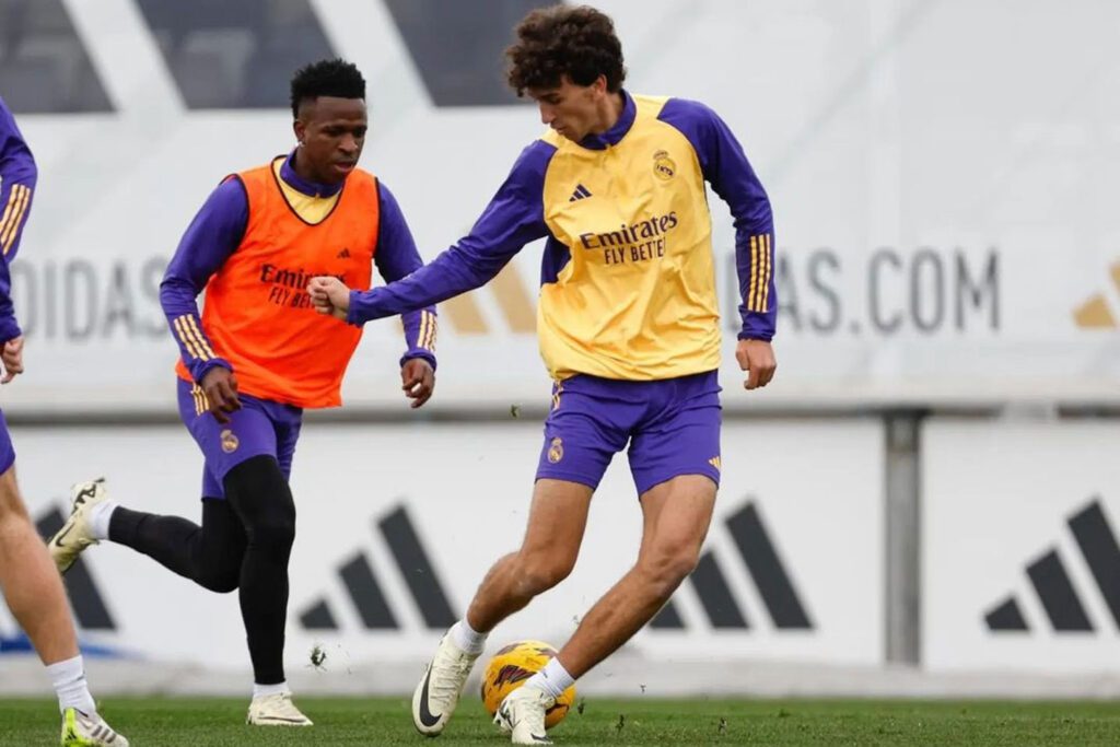 Jacobo Ramón en un entrenamiento (Real Madrid)