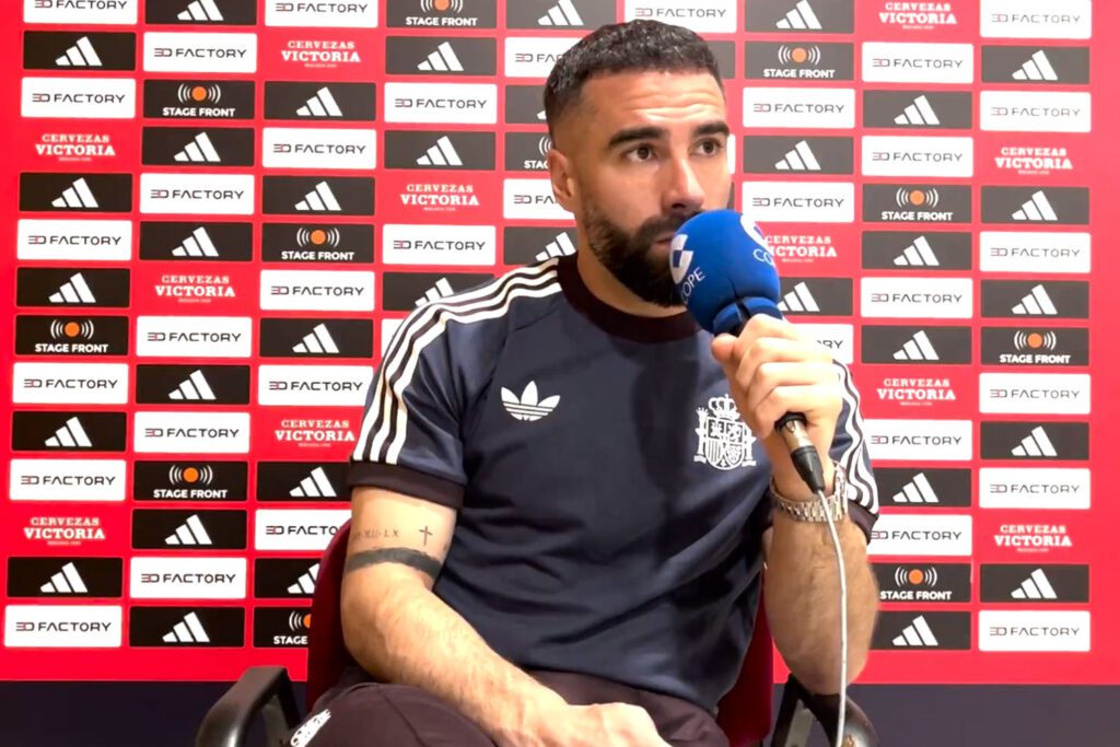 Carvajal hablando en el parón con España (Cope)