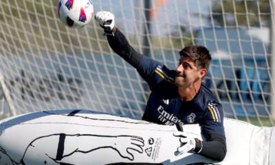 Courtois entrenando con el equipo (Real Madrid)