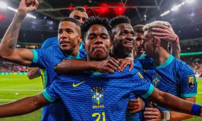 Endrick celebrando su gol en Wembley