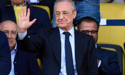 Florentino saludando desde el palco (Ángel Martínez)
