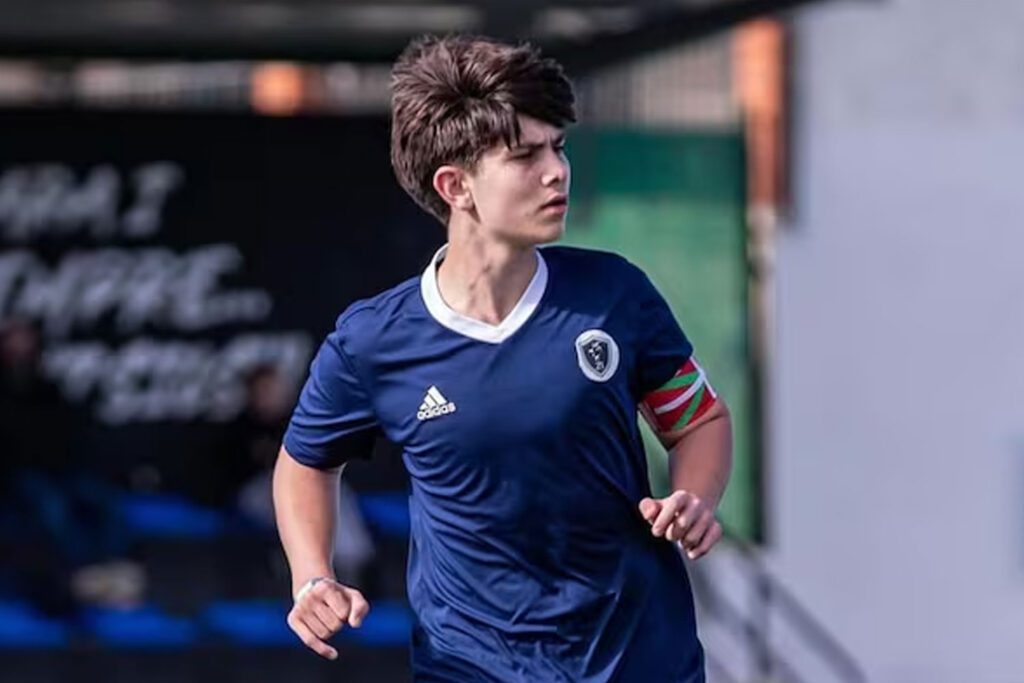 Jon Alonso en el MIC con el Zuatzu (MIC)