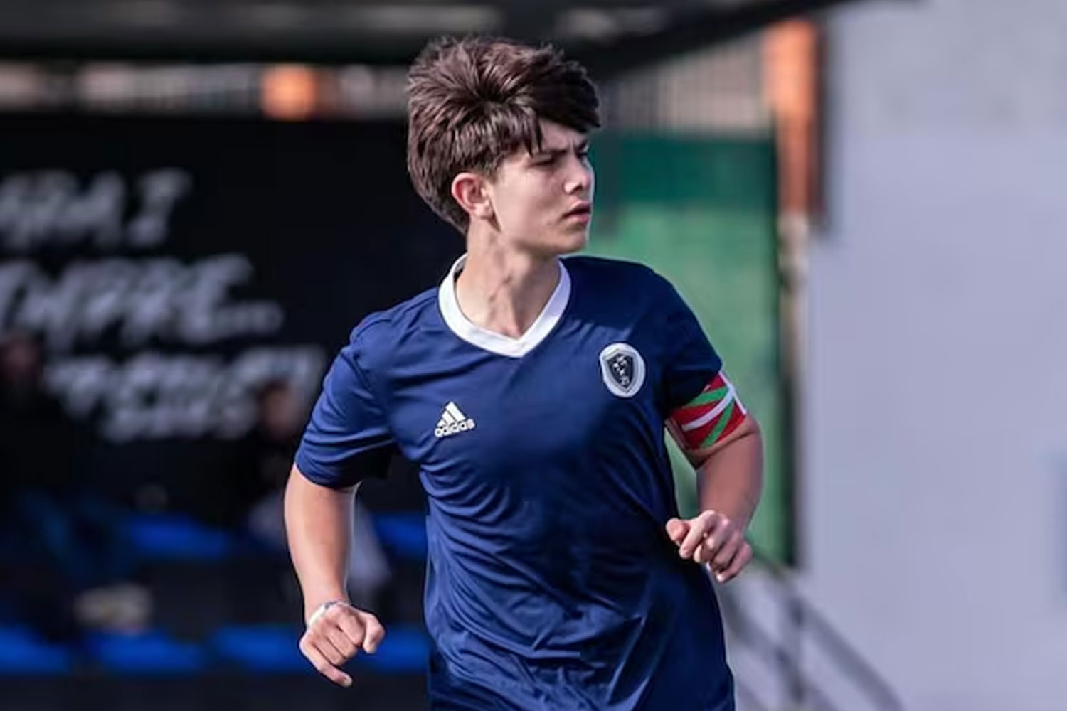 Jon Alonso en el MIC con el Zuatzu (MIC)