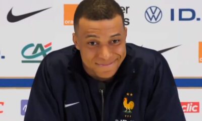 Mbappé en rueda de prensa con Francia