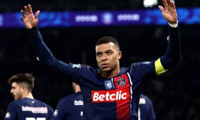 Mbappé celebrando un gol con el PSG (Getty)