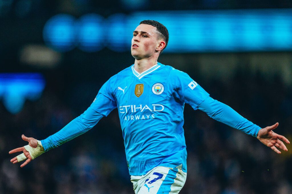 Foden celebrando un gol al Aston Villa (City)