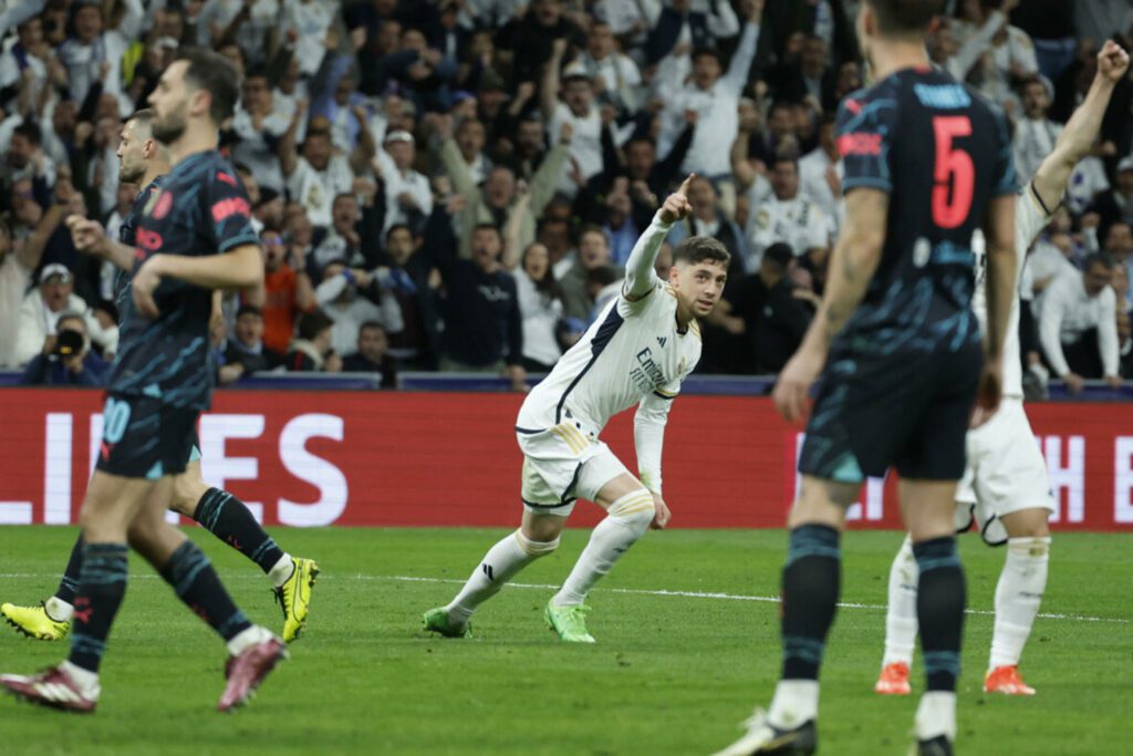 El Real Madrid celebrando su gol al City (EFE)