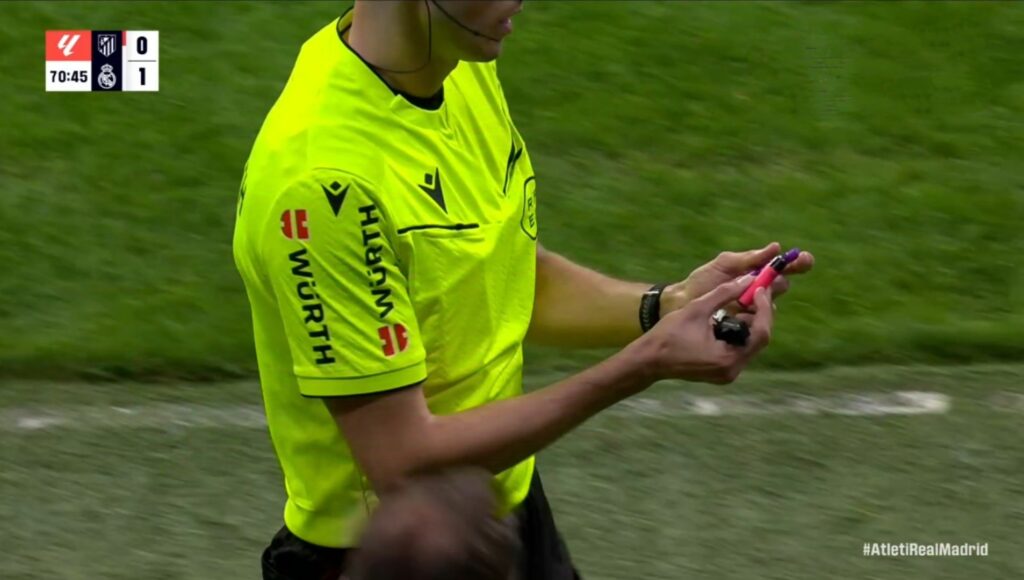 Triste final a un derbi vergonzoso