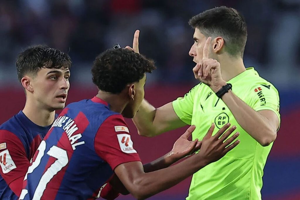 Ojo a lo que cuentan sobre el árbitro del derbi: peligro total