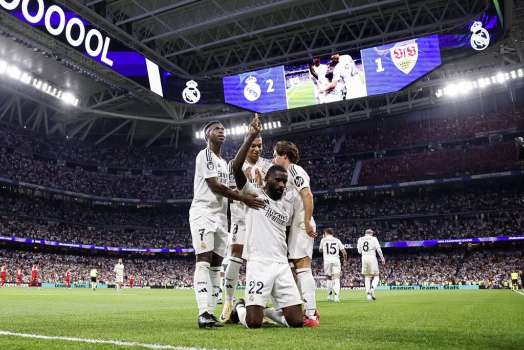 El Real Madrid celebrando un gol en el Bernabéu
