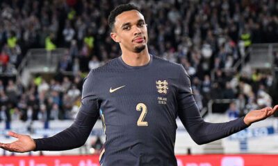 Arnold celebrando un gol con Inglaterra