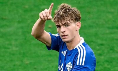 Nico Paz celebrando un gol