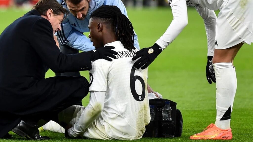 Camavinga se rompe en Anfield; qué tiene y cuánto estará de baja