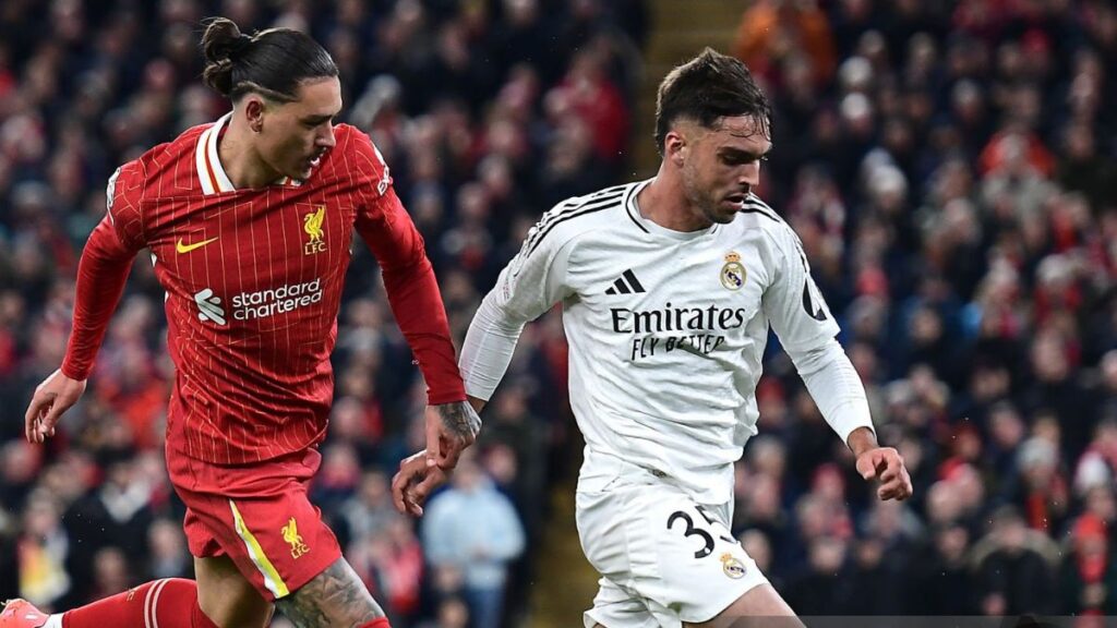 Asencio en Anfield