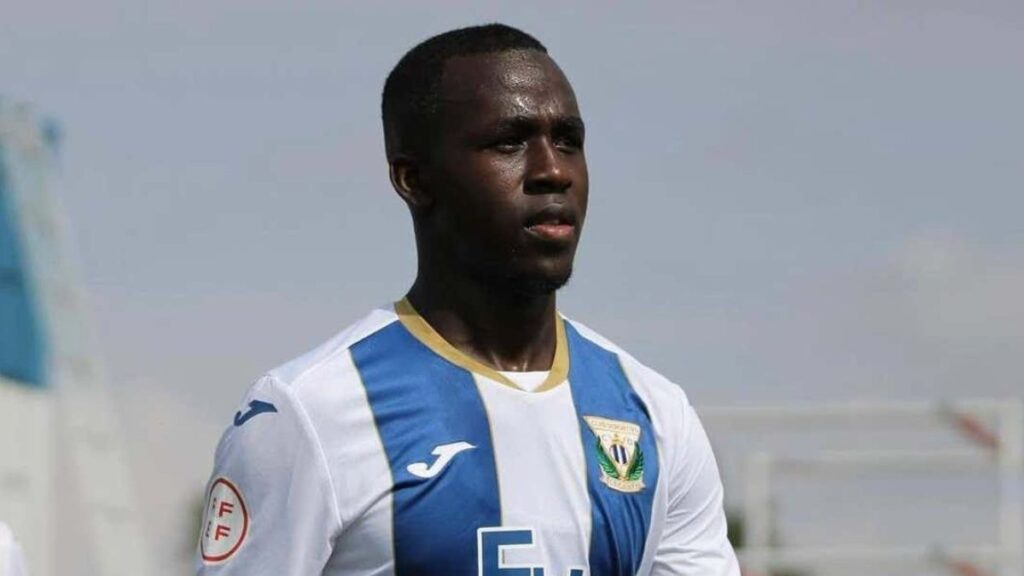 Lamini Fati en un partido con el Leganés B