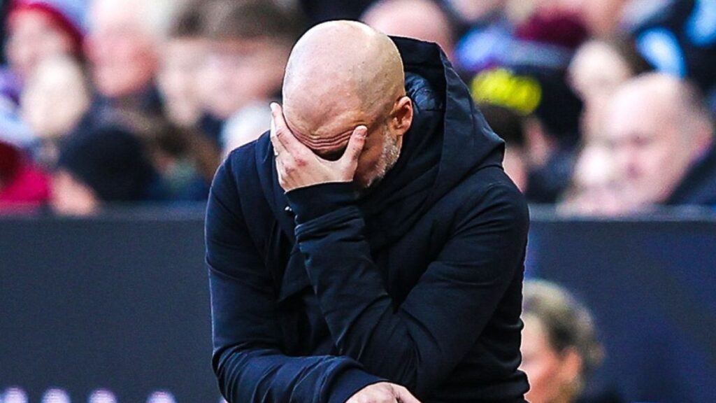 Guardiola con las manos en la cara