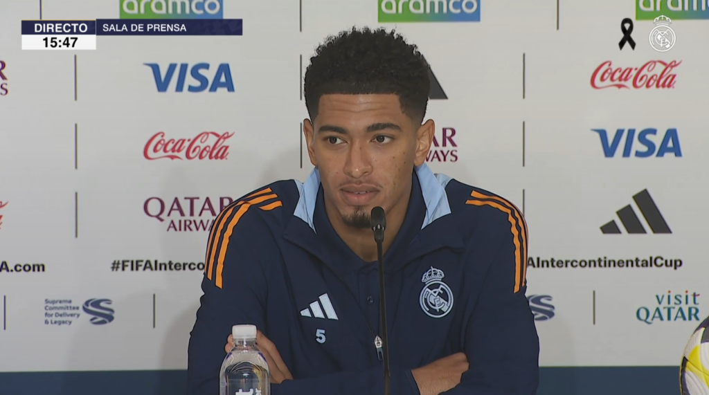 Bellingham en rueda de prensa