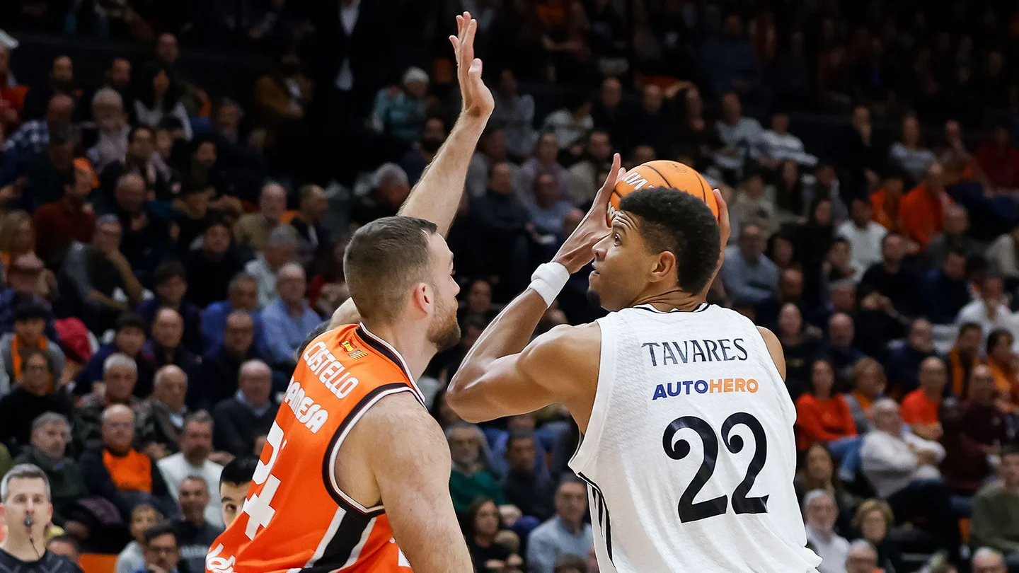 Tavares en el Valencia Basket-Real Madrid