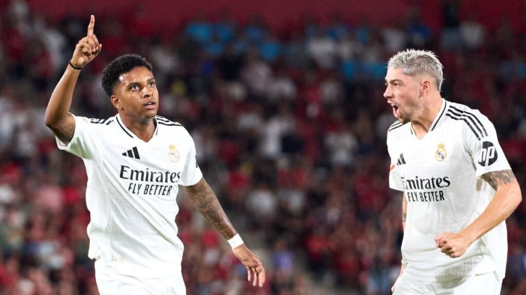 Los onces confirmados del Real Madrid-Mallorca Rodrygo celebrando su gol al Mallorca en Son Moix