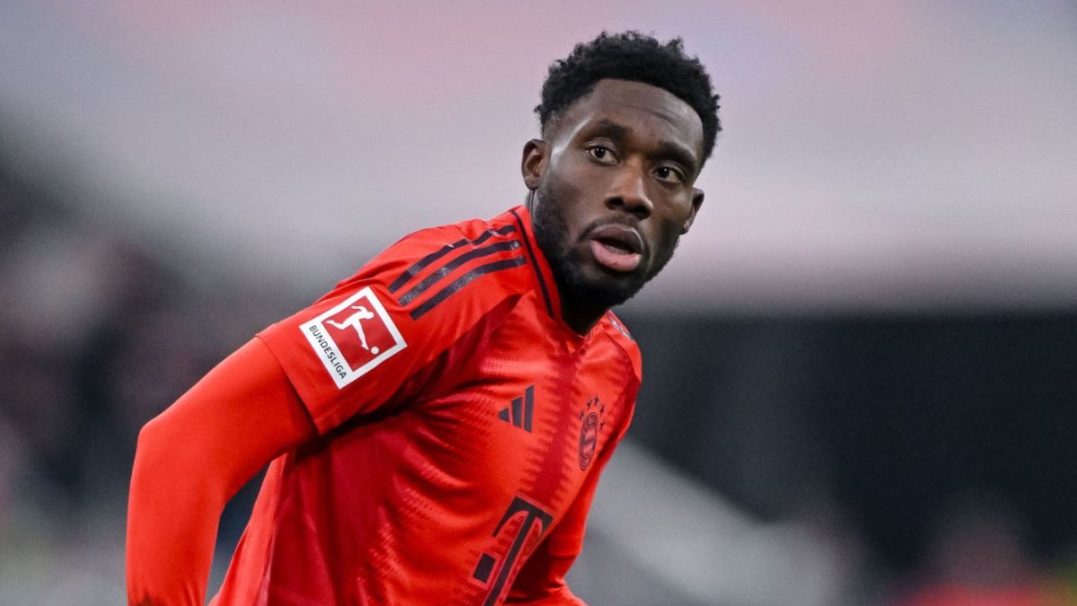 Davies jugando con el Bayern