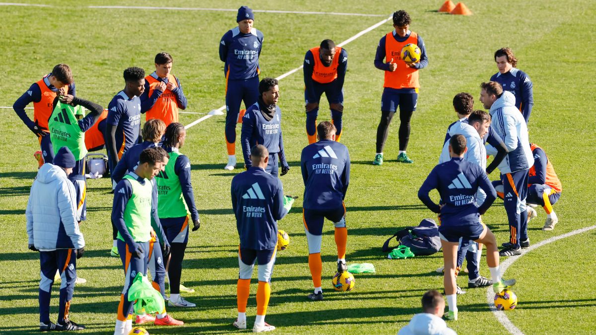 El Real Madrid entrenando en grupo