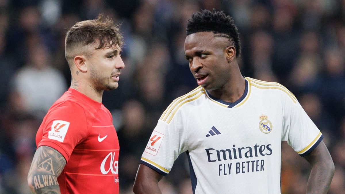 Maffeo hablando con Vinicius