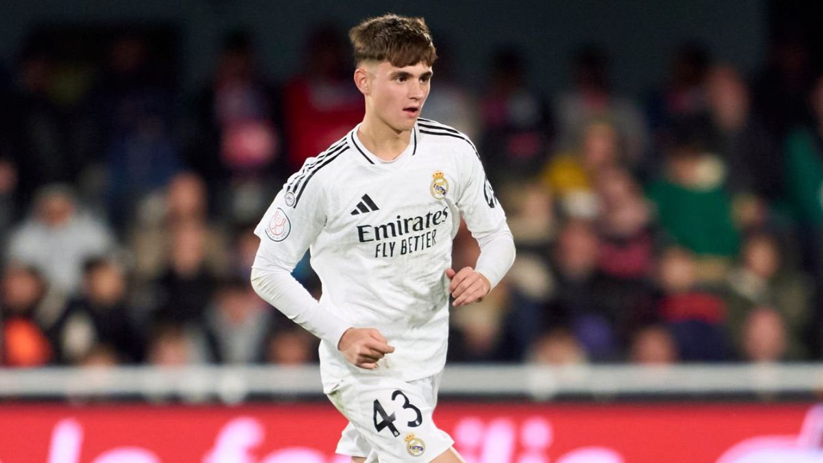 Diego Aguado ante la Deportiva Minera