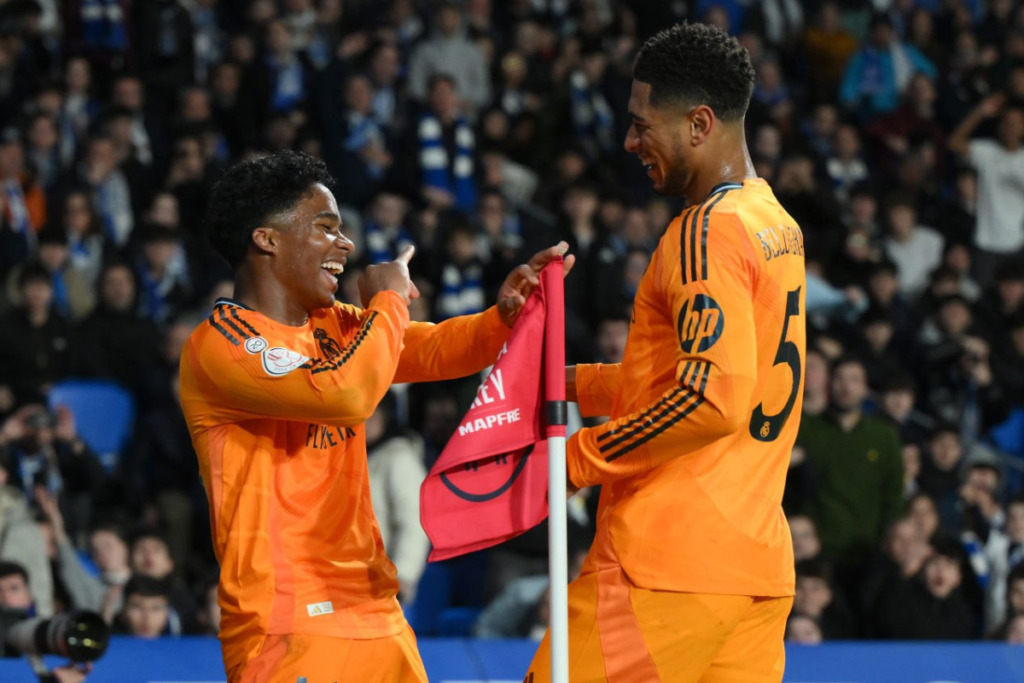 Endrick y Bellingham celebrando el gol en Anoeta