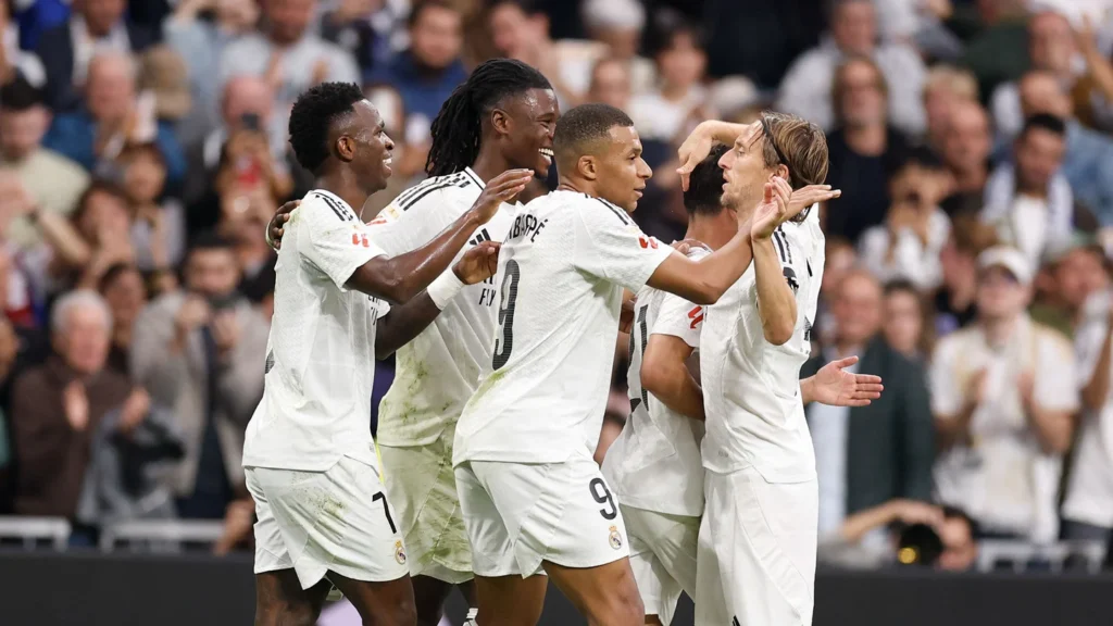 El Real Madrid celebrando un gol en el Bernabéu