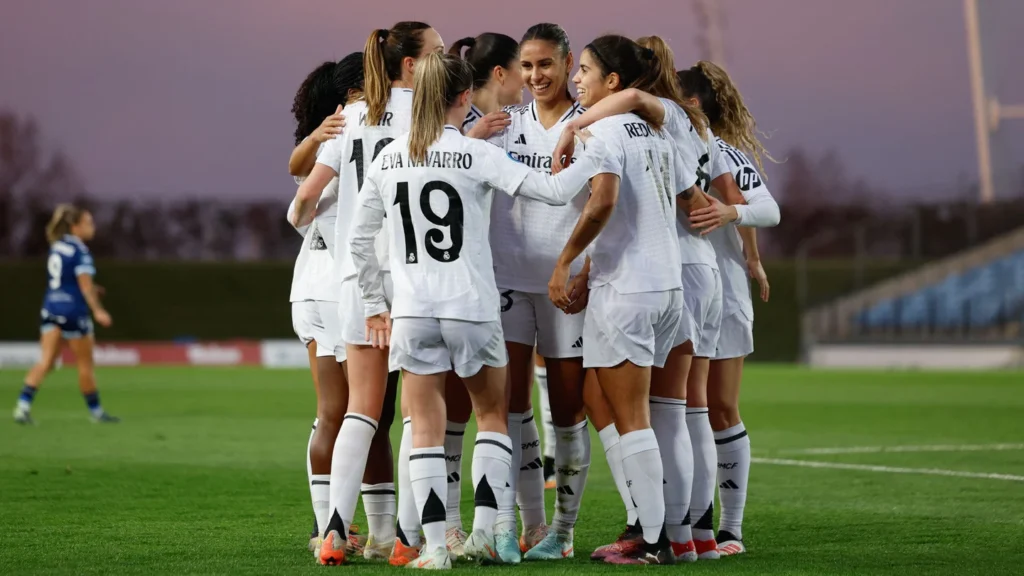 El Madrid celebrando el gol de Alba Redondo
