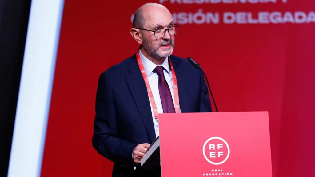 Louzán, en la reunión que el Madrid no acudió: «El sistema arbitral…»