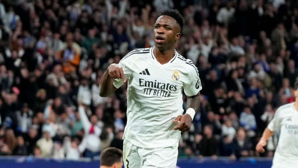 Vinicius celebrando un gol con el Real Madrid