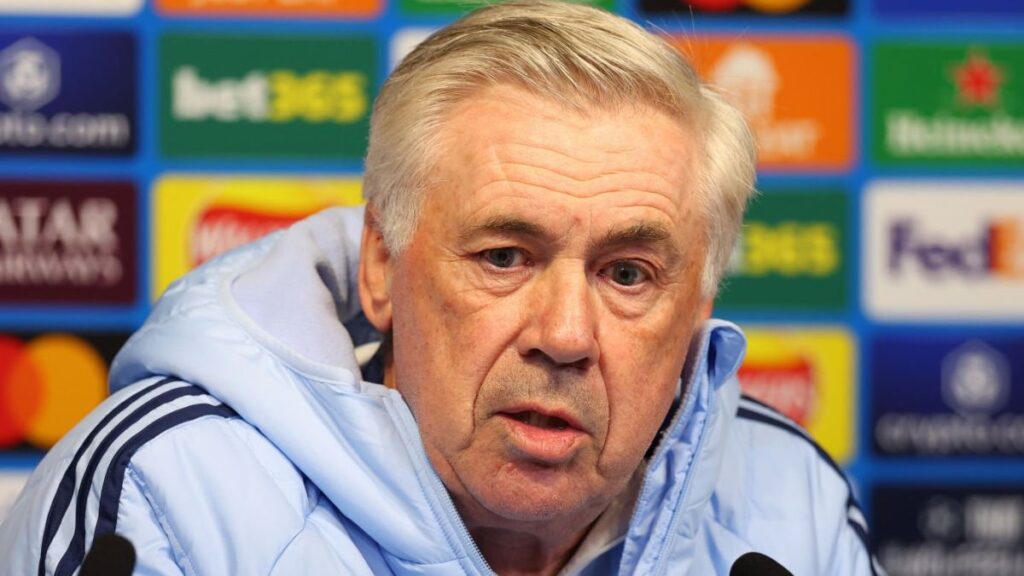 Ancelotti en una rueda de prensa