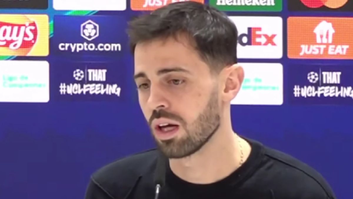 Bernardo Silva en rueda de prensa