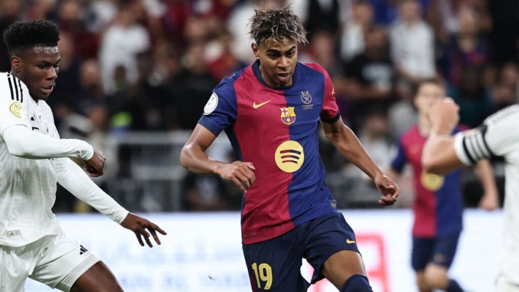 Lamine Yamal en un partido contra el Rela Madrid