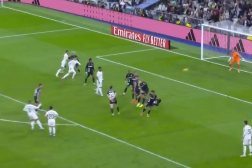 El golazo de falta de Mbappé ante el Leganés