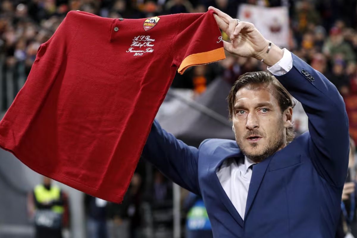 Totti con la camiseta de la Roma