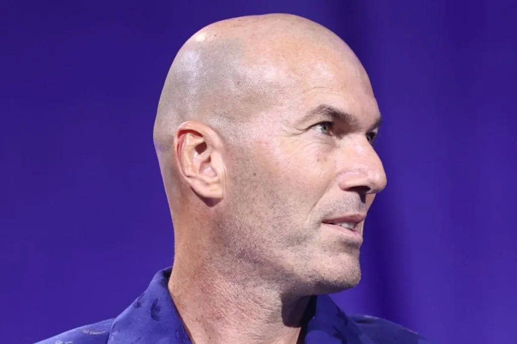 Zidane en un acto