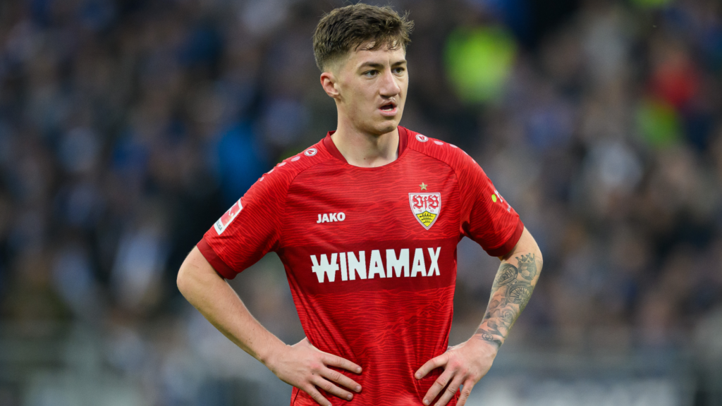 Angelo Stiller en un partido de este curso