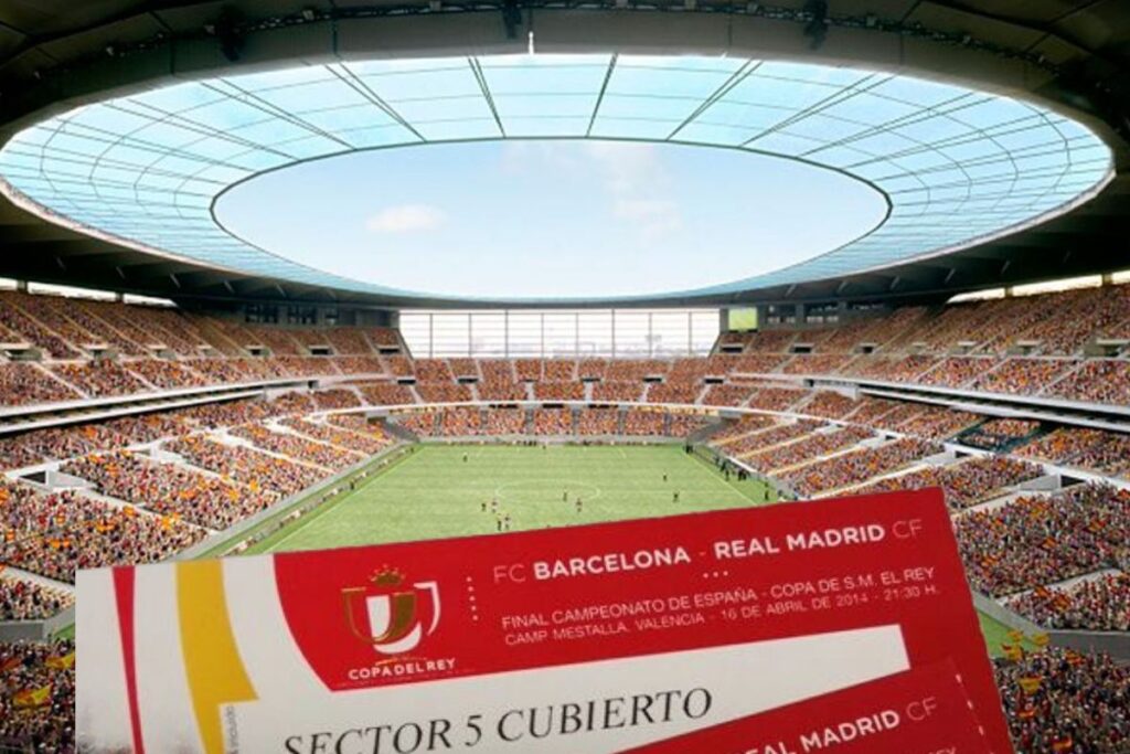 La Cartuja de fondo y unas entradas del Clásico delante