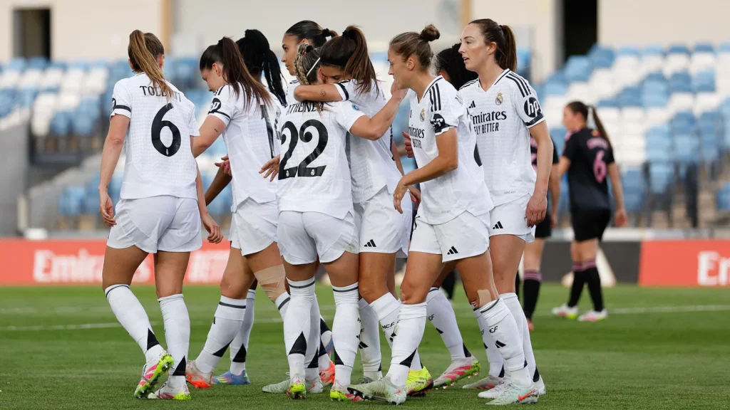 El Madrid celebrando un gol en el Di Stéfano