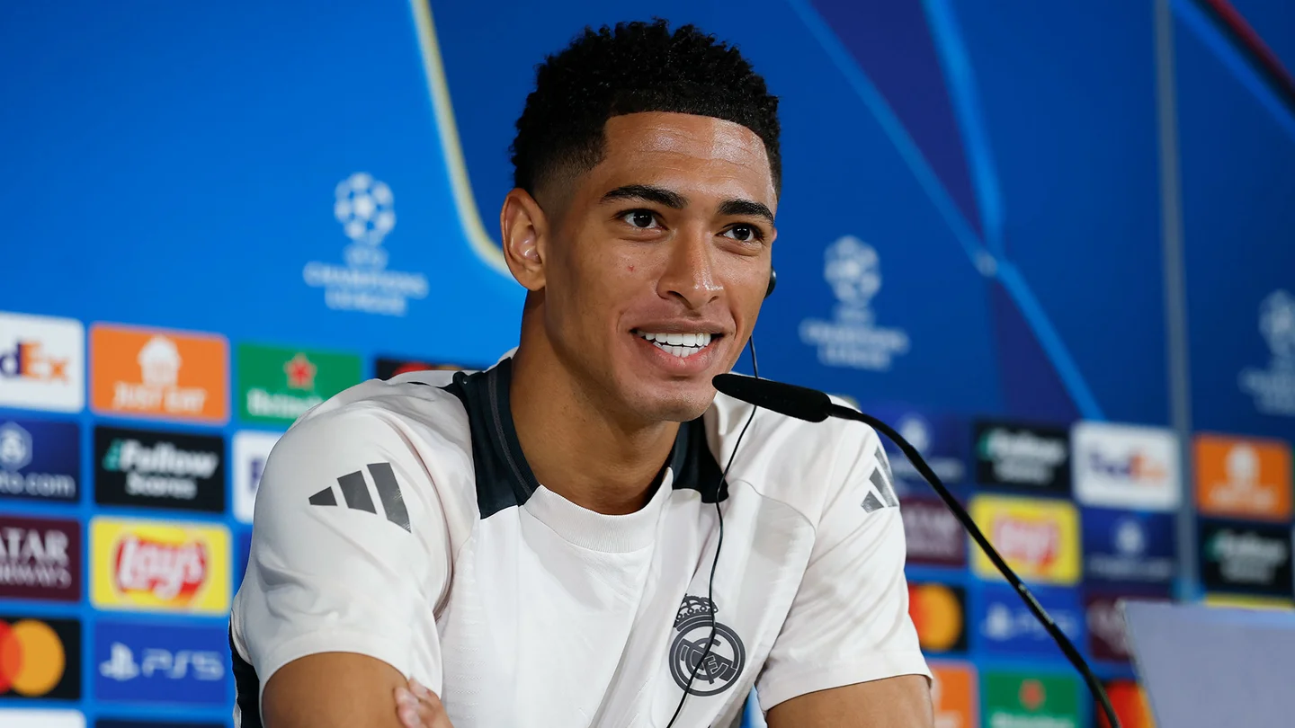 Bellingham en rueda de prensa