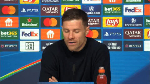 La debacle en Londres aviva el fichaje de Xabi Alonso por el Real Madrid Xabi Alonso en rueda de prensa de Champions League
