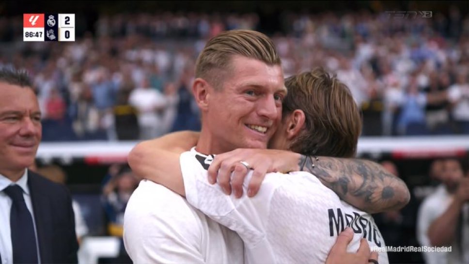 Así fue el homenaje a Modric en el Bernabéu: el madridismo entre lágrimas