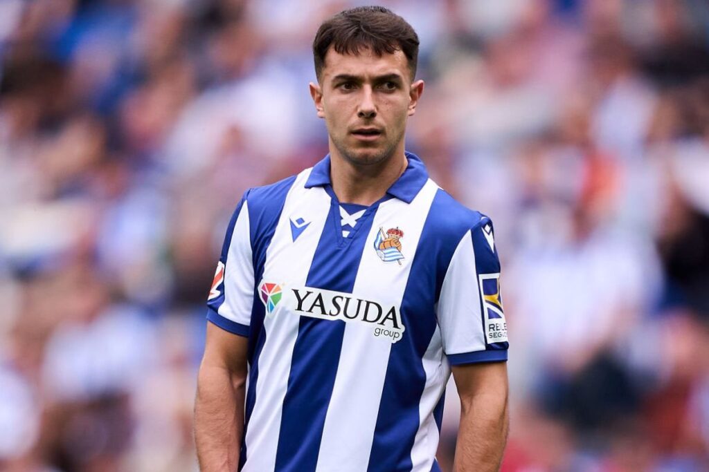 Zubimendi en un partido con la Real Sociedad