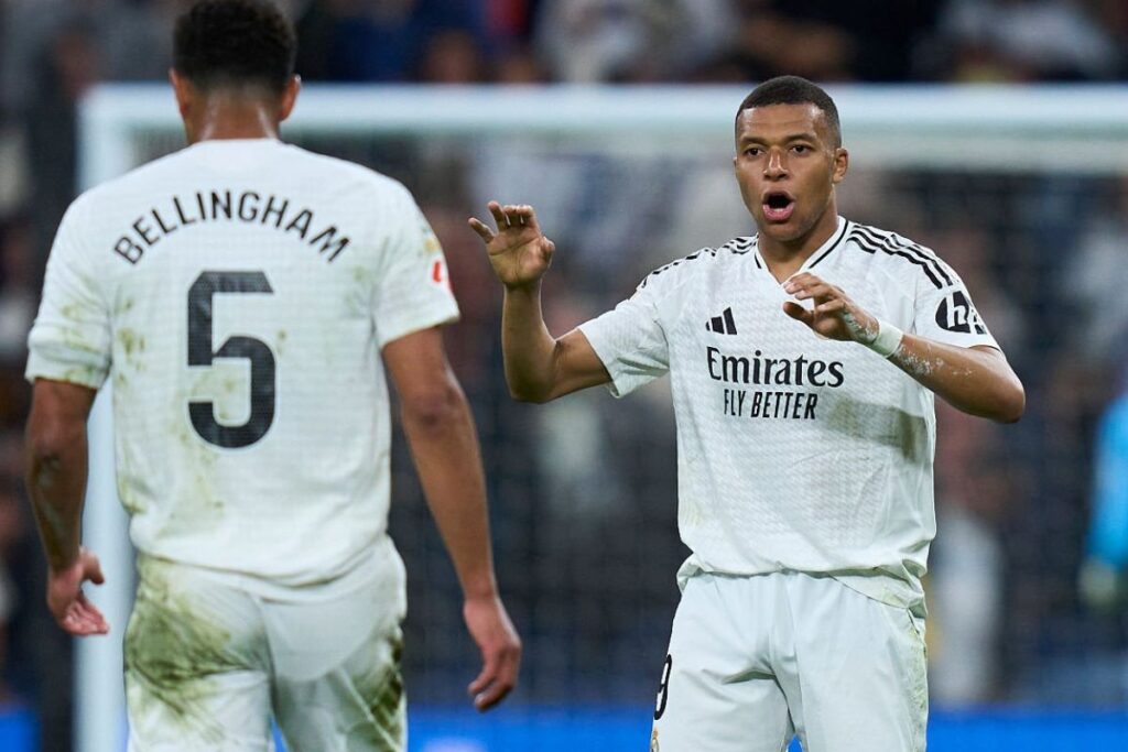 Viajan a Madrid para cerrar el acuerdo; el fichaje será oficial en horas Mbappé celebrando su gol al Mallorca